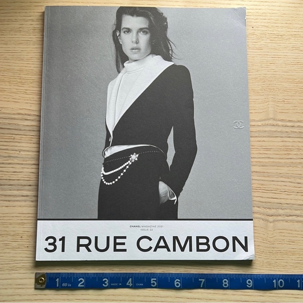 CHANEL 31 Rue Cambon Black and White Magazine